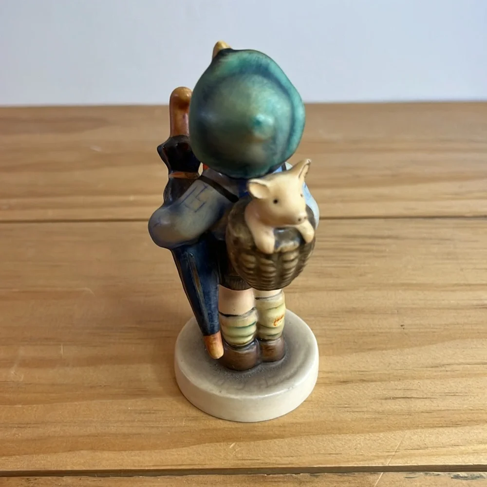 Goebel Hummel Figurine Home From Market 1948 TMK-3 Vintage #198 2/0 Umbrella